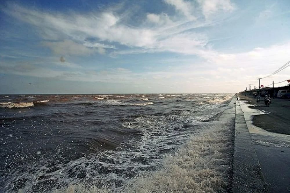 Quat Lam Beach